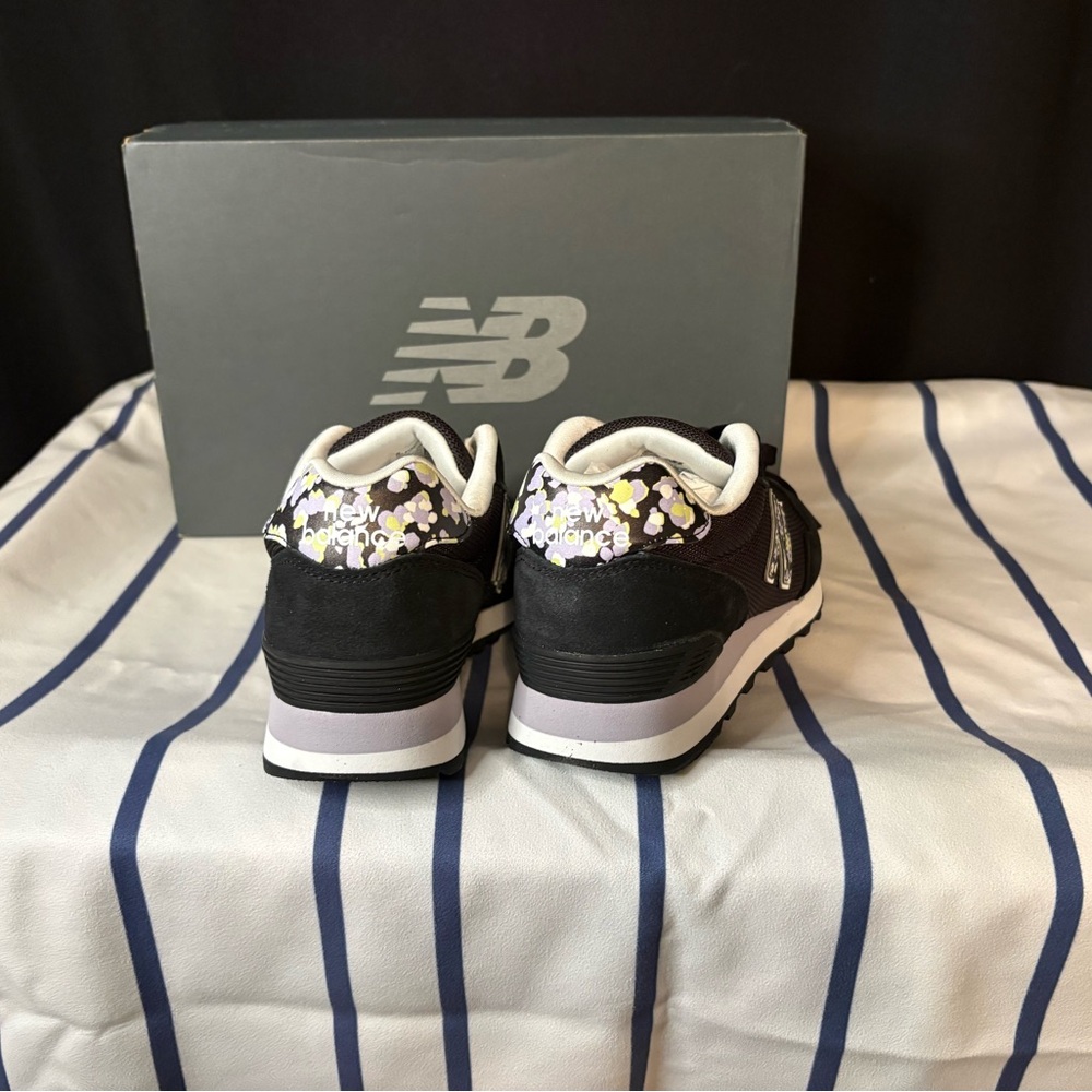 New Balance sneakers - Picture 3 of 3
